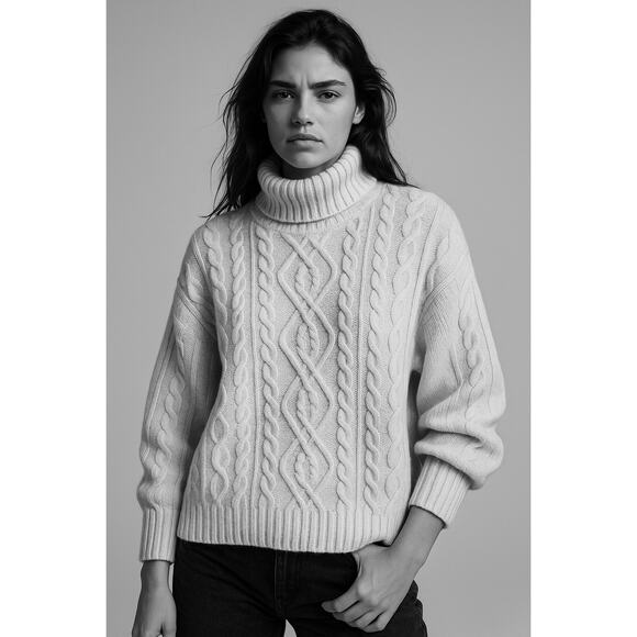 Abercrombie and Fitch Oversized Cable Knit Wool Blend Turtleneck Boxy Fisherman - Picture 1 of 8